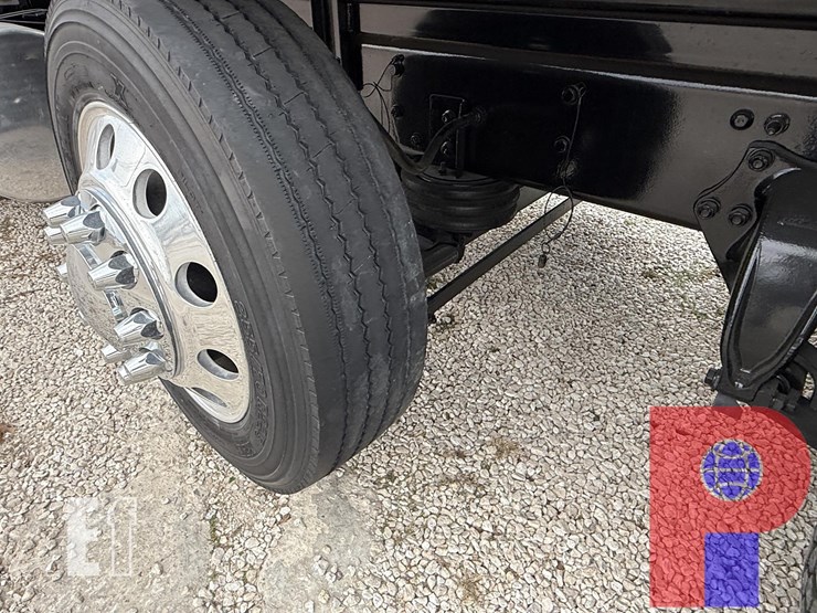 2018-freightliner-cascadia-125-image-9