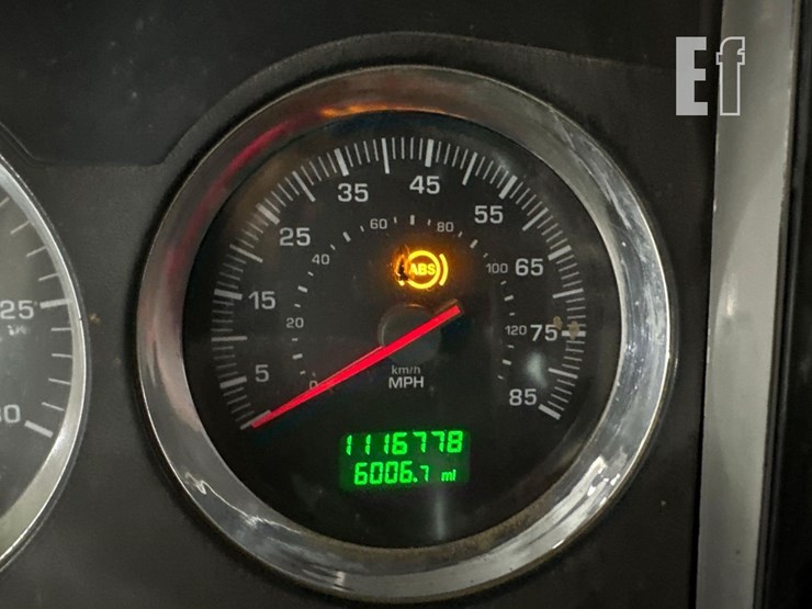 2006-kenworth-t800-image-9