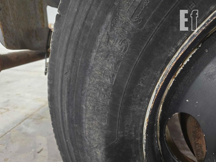 1998-ford-f800-image-22