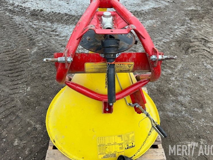 king-kutter-400-3pt.-spreader-image-9