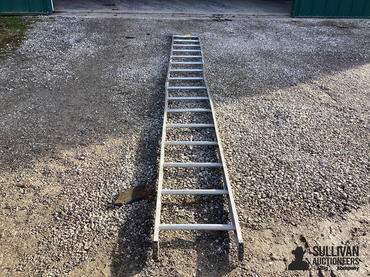 16'-aluminum-ladder-image-6