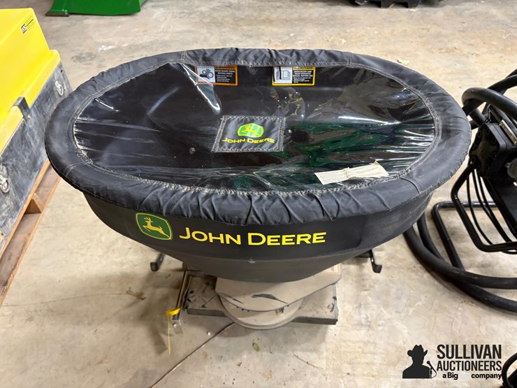 john-deere-gator-image-2