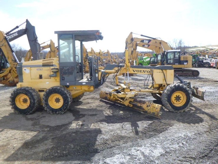 2004-volvo-g86-image-3