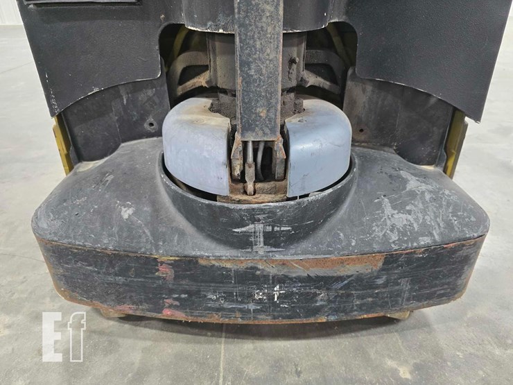 2009-yale-mpb040e-image-15