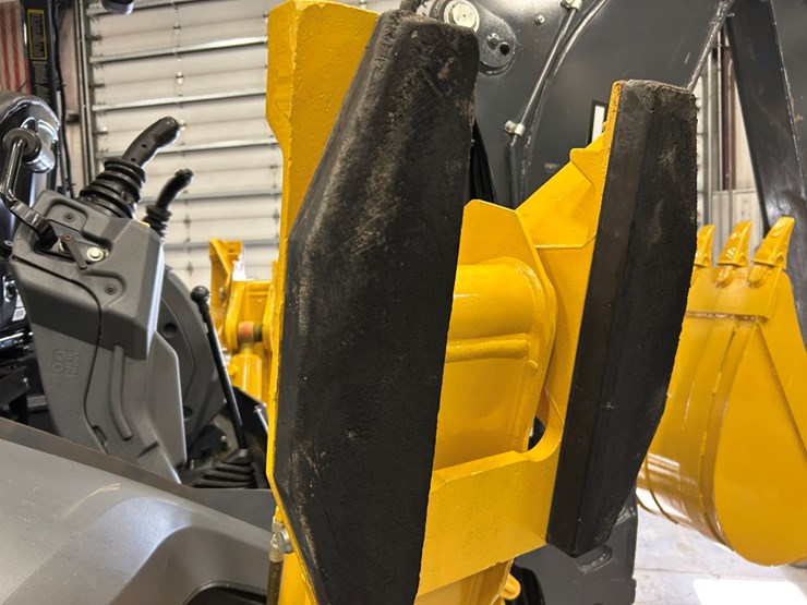 2021-deere-310sl-hl-image-41