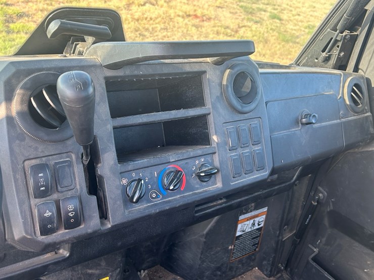 #26-•-john-deere-xuv-865m-image-15