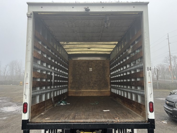 2020-hino-195-image-16