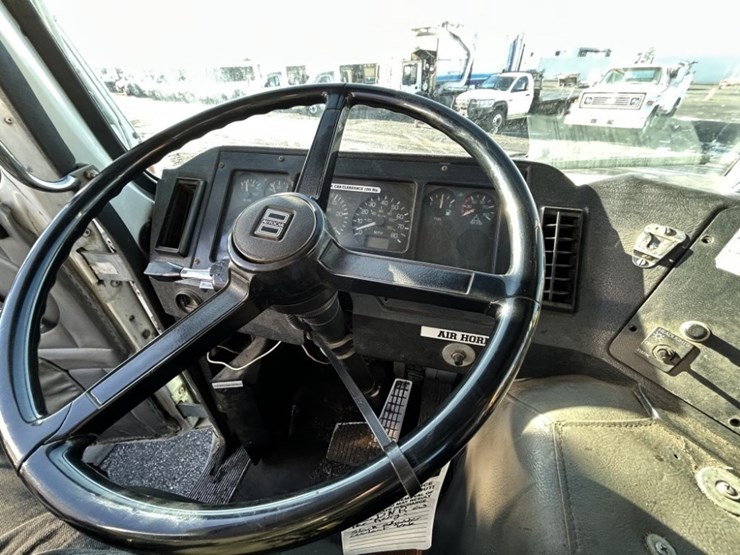 2003-autocar-wx-t/a-roll-off-truck-image-14