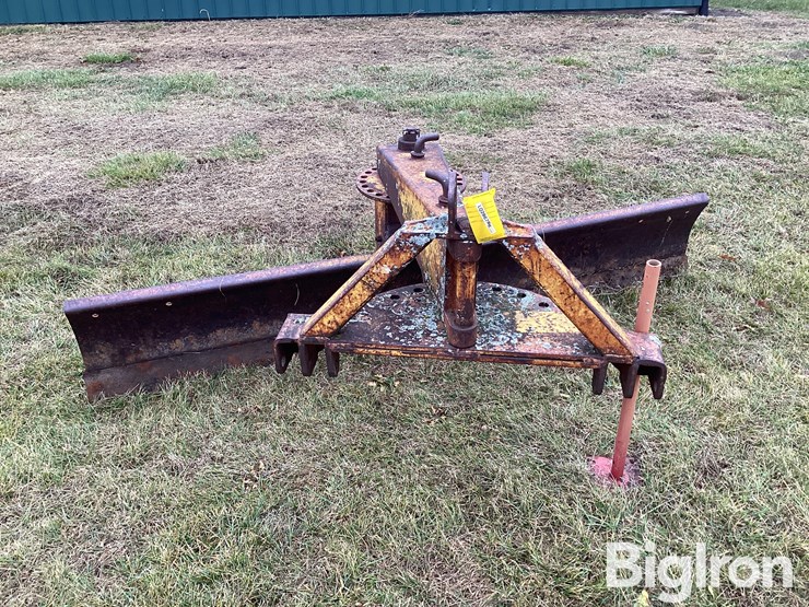 big-rhino-8’-blade-image-2