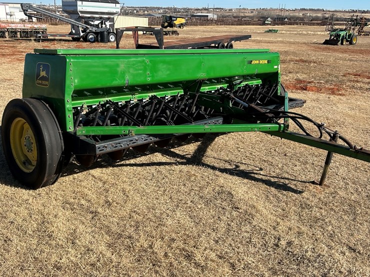 john-deere-450-image-3