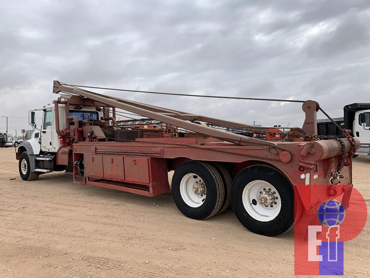 2013-mack-granite-gu713-image-5