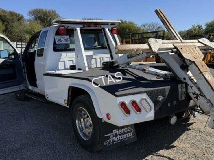 2011-ford-f350-image-23