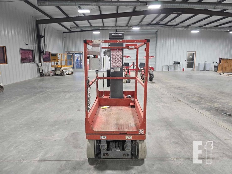 2011-skyjack-sj12-image-8