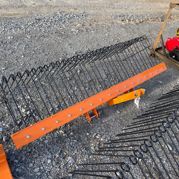 #79 • 3PT 6’ RAKE