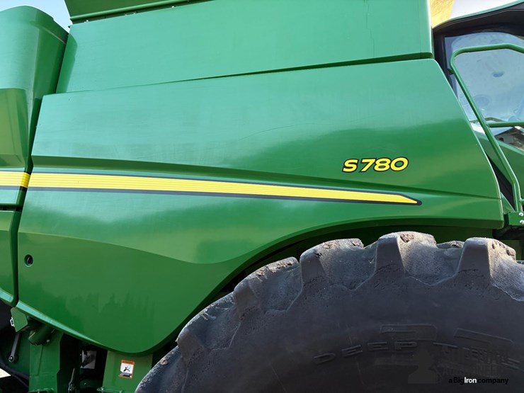 2018-john-deere-s780-image-19