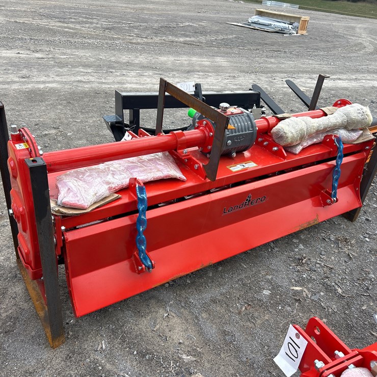 #102 • LANDHERO 6’ 3PT TILLER