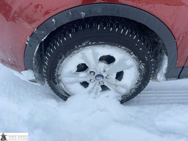 2014-ford-escape-image-19