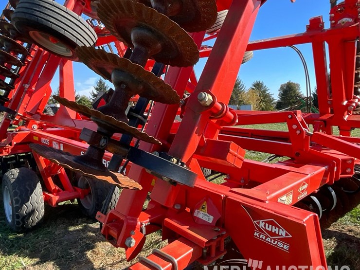 2016-kuhn-krause-8005-excelerator-verticle-tillage-tool-image-60