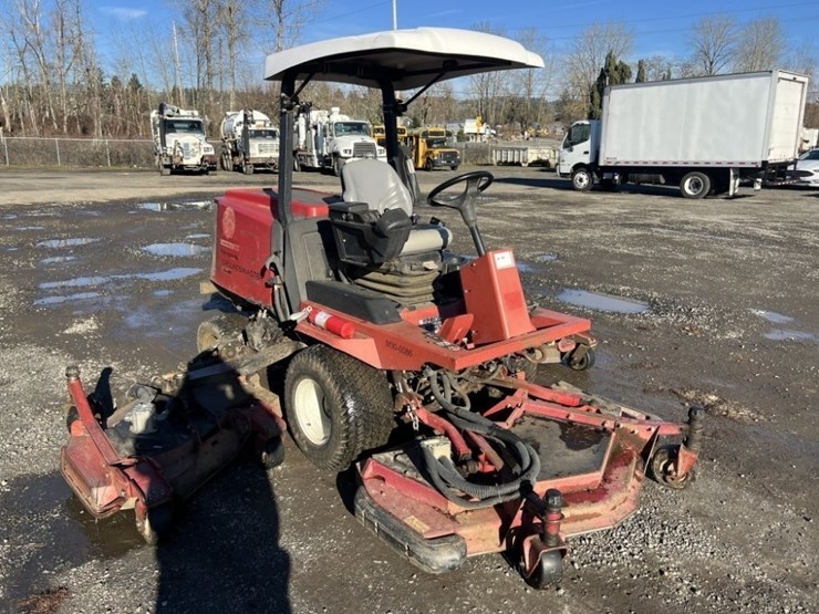 2011-toro-groundsmaster-4000d-4wd-rotary-mower-image-2