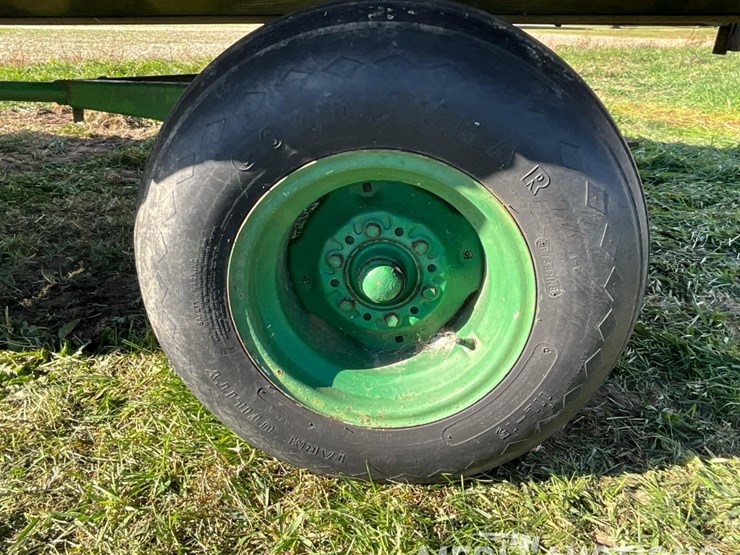 hay-rack-on-running-gear-image-25