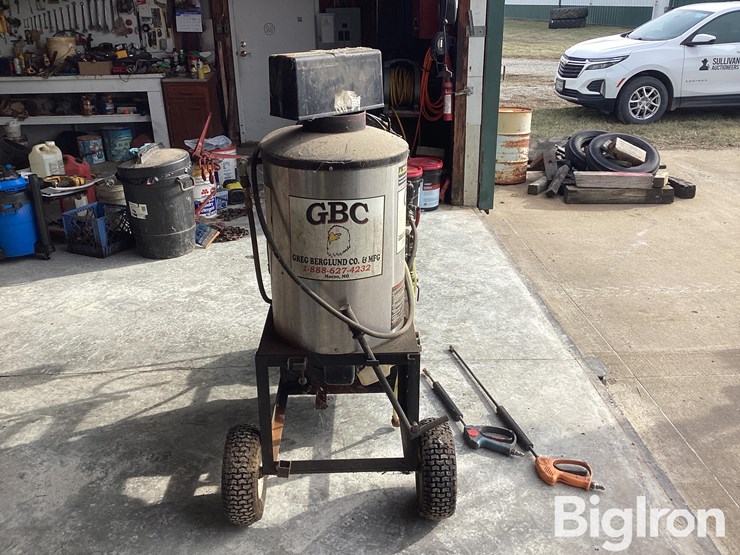 gbc-hwtgdf-power-washer-image-4