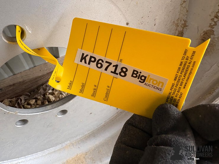 provider-215/75r17.5-on-8-bolt-rim-image-10