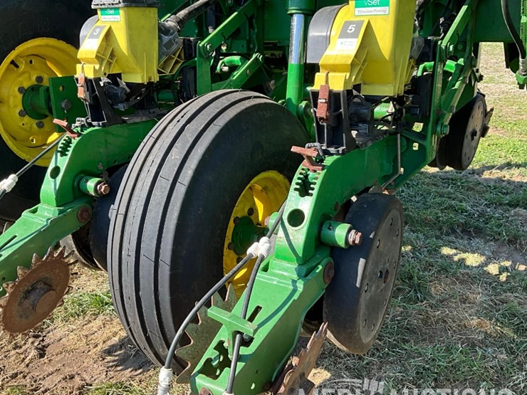 john-deere-1790-image-18
