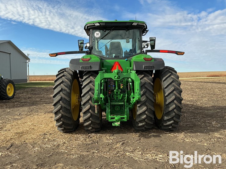 2024-john-deere-8r-370-image-6