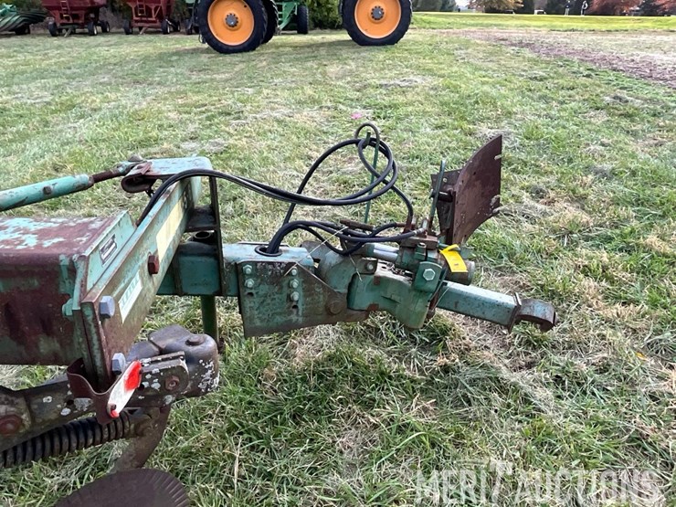 john-deere-2700-image-40