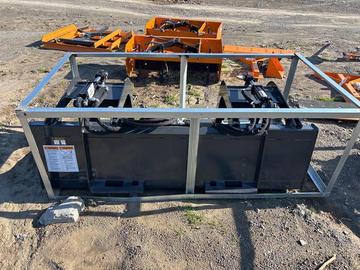#41-•-72”-skid-steer-grapple-bucket-image-3