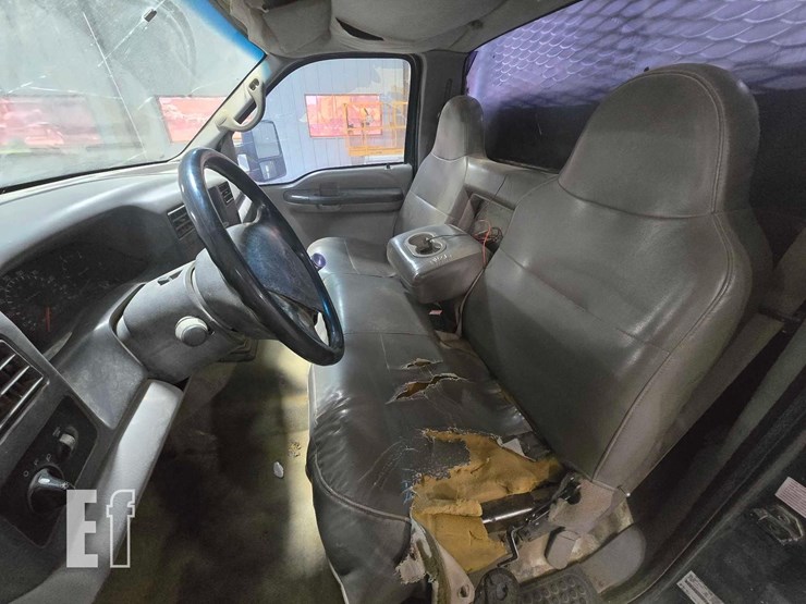 1999-ford-f550-image-9