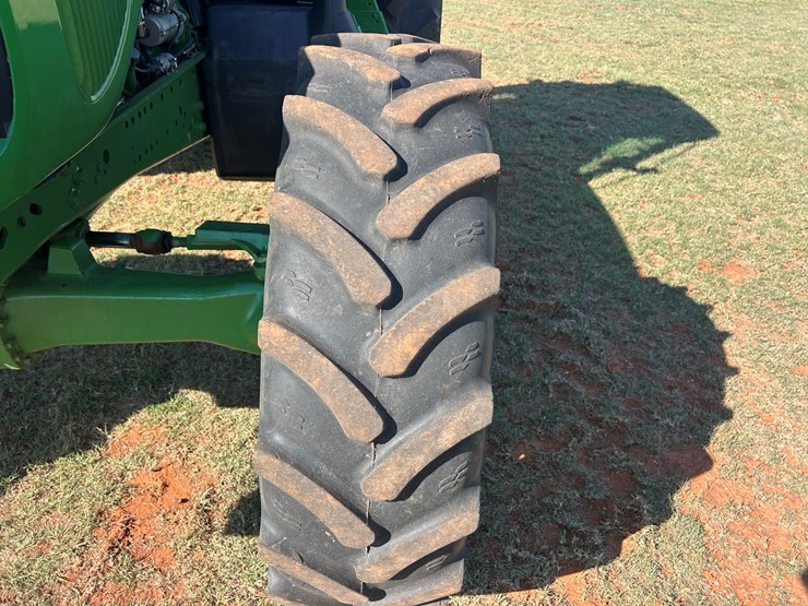 2006-john-deere-7320-image-19