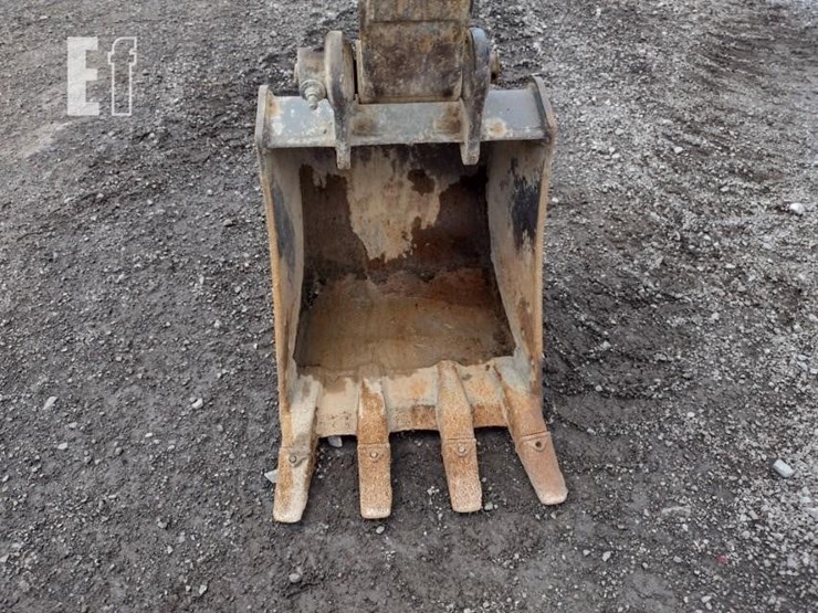 2022-deere-26g-image-14