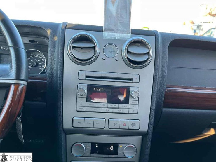 2006-lincoln-zephyr-image-18