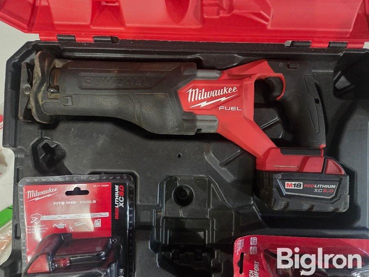 milwaukee-sawzall-image-2