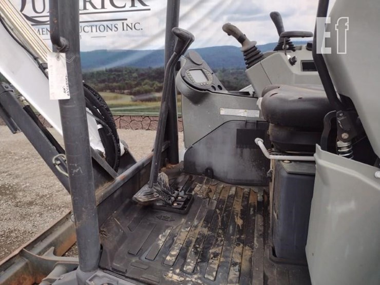 bobcat-e32i-image-12