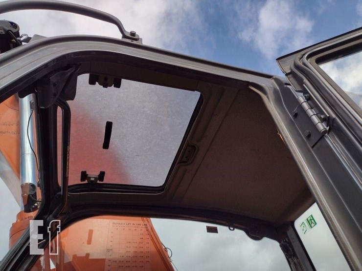 2006-hitachi-zx270-lc-3-image-13