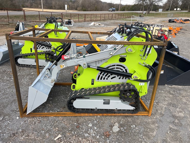 #94-•-ats-t460-mini-track-skid-steer-image-1