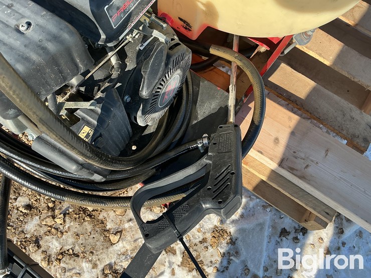 john-deere-gator-image-16