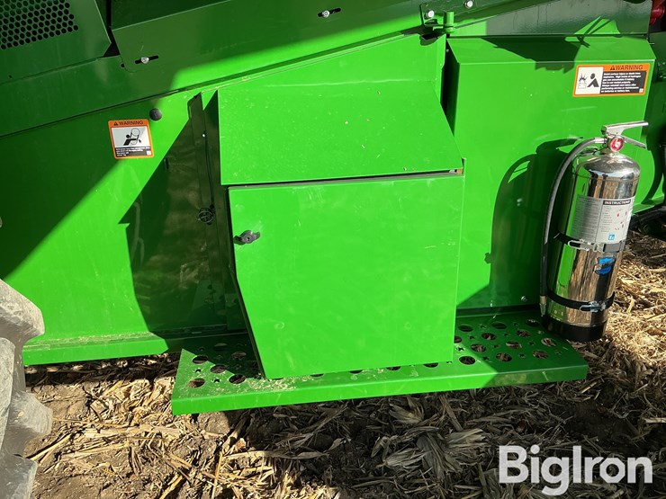 2025-john-deere-s7-800-image-15