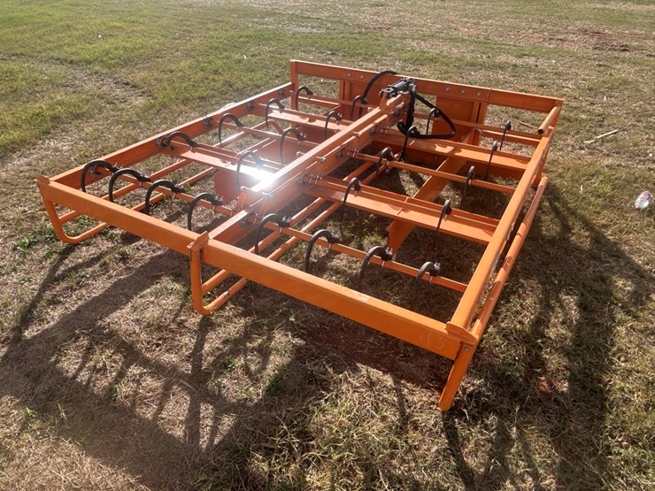 #32-•-2024-land-honor-hay-grapple-image-3