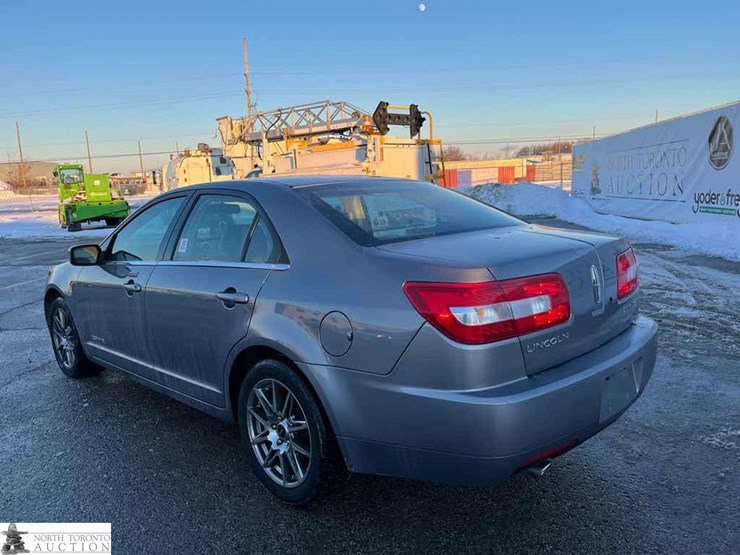 2006-lincoln-zephyr-image-12