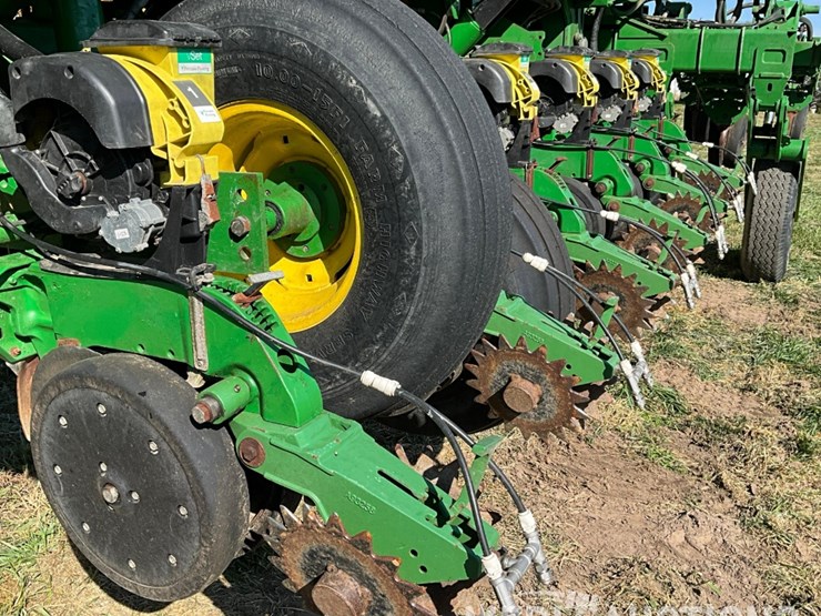 john-deere-1790-image-15