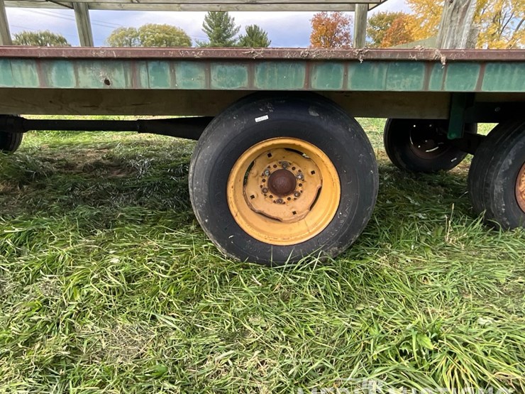 20ft.-hay-rack-with-steel-deck-image-18
