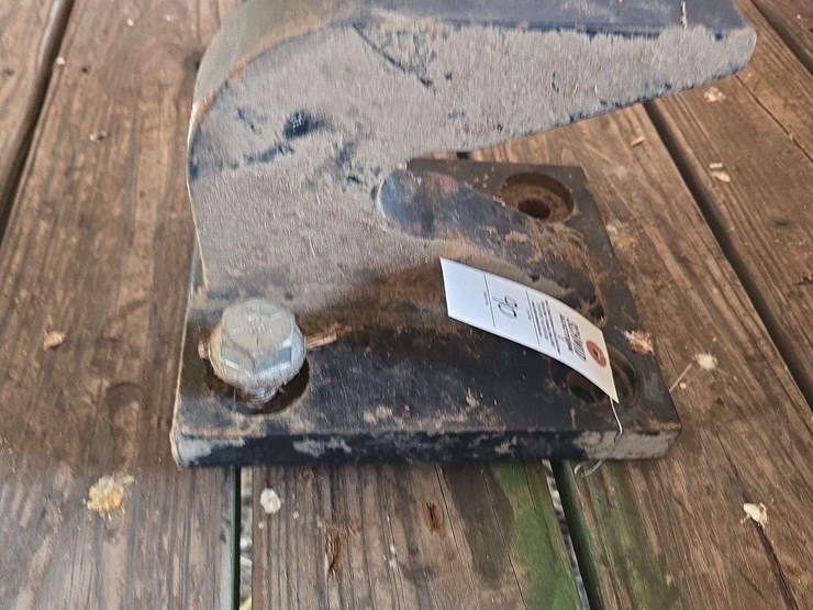 top-hook-off-ih-3pt-hitch-image-2