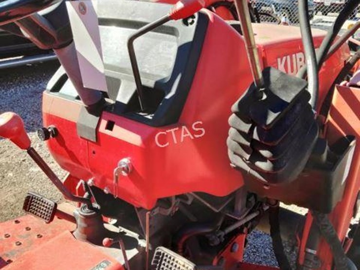 kubota-l2800-image-16