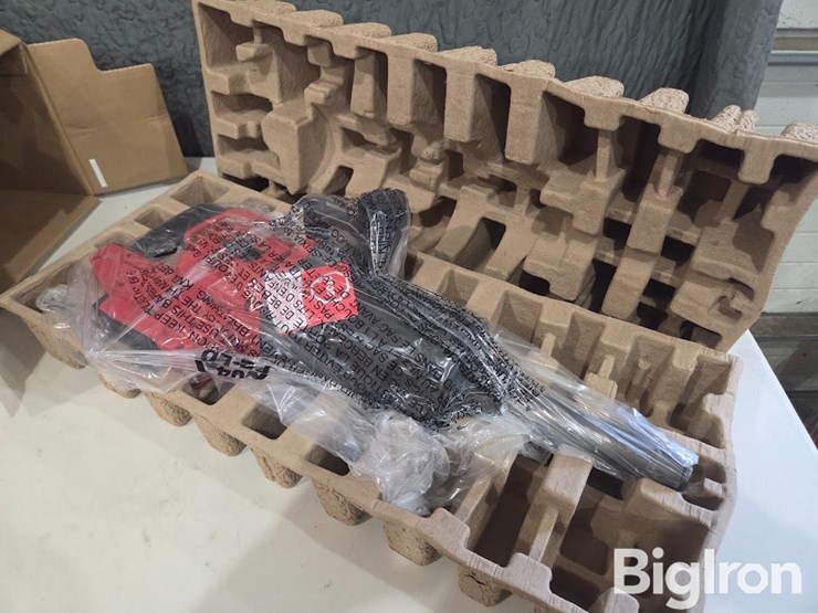 milwaukee-1"-battery-operated-impact-wrench-image-10