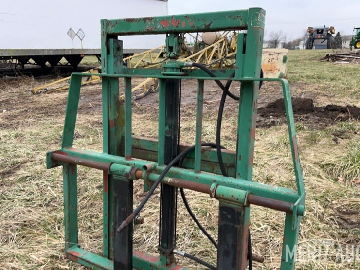 3pt.-forklift-image-4