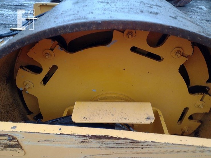 2014-volvo-sd115-image-20