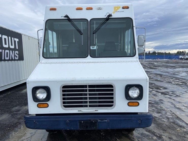 1994-chevrolet-p-truck-forward-step-van-image-8